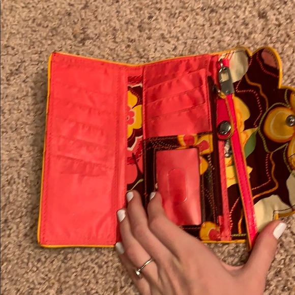 Vera Bradley wallet - Picture 2 of 8